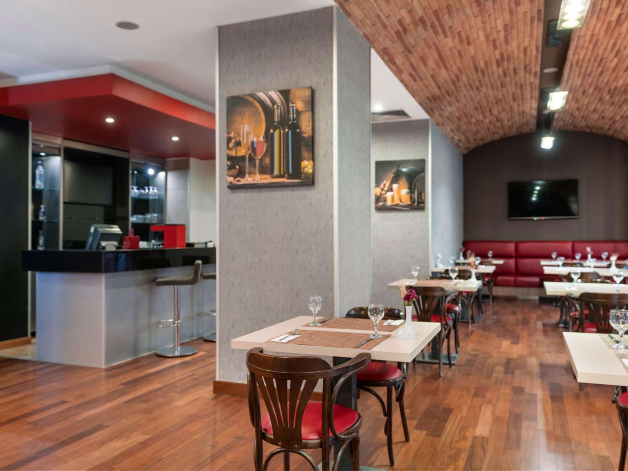 Ibis Eskisehir Esquiceir Exterior foto